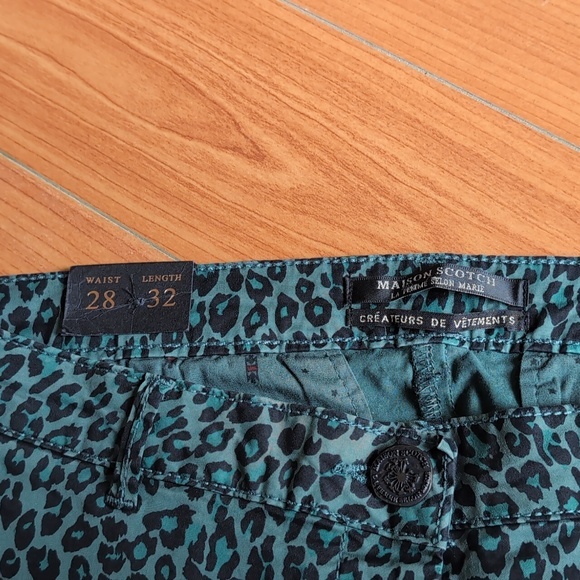 Scotch and Soda chinos animal print. - Picture 2 of 5